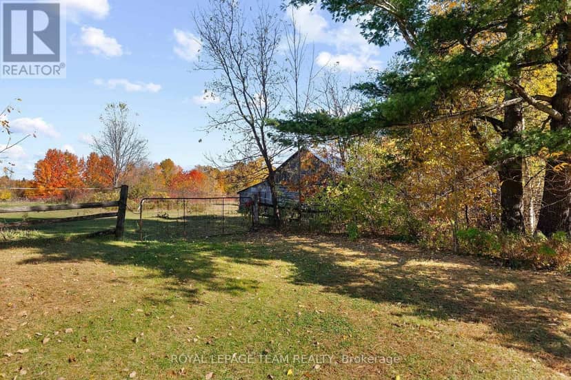 16 Royal Pines Road — photo 26 of 40