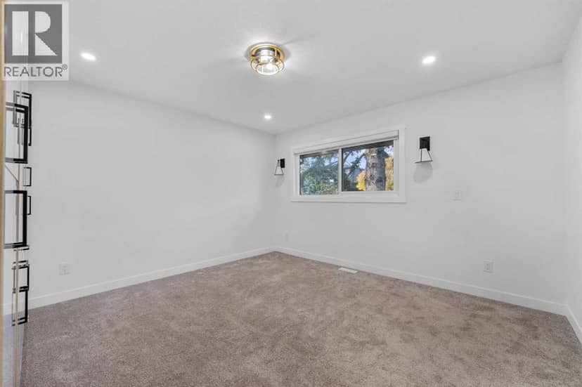 2415 22 Avenue SW — photo 21 of 40