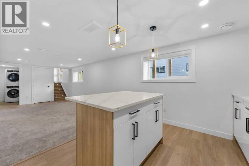 2415 22 Avenue SW — photo 36 of 40