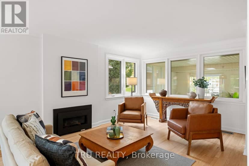 2110 Honeywell Avenue — photo 10 of 40