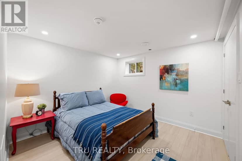 2110 Honeywell Avenue — photo 34 of 40