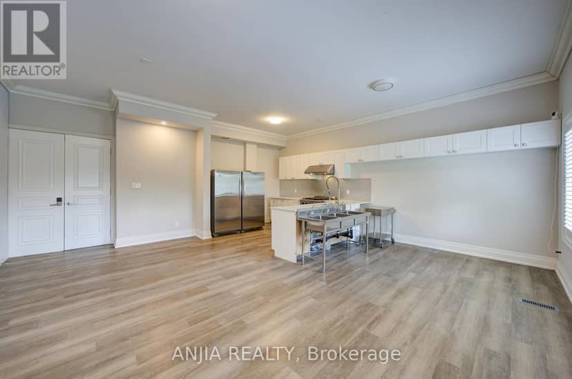 2652 Victoria Park Avenue — photo 20 of 40