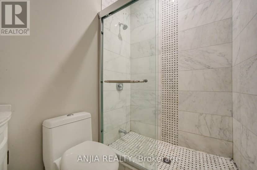 2652 Victoria Park Avenue — photo 31 of 40