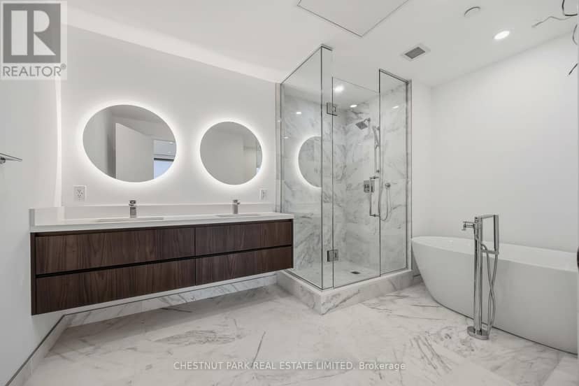1402 - 1315 Bay Street — photo 15 of 31