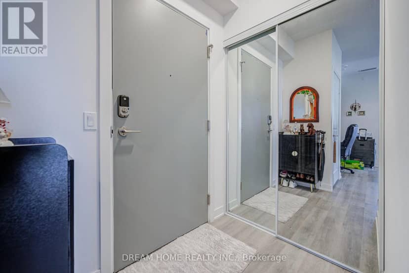 3407 - 30 Upper Mall Way — photo 3 of 30