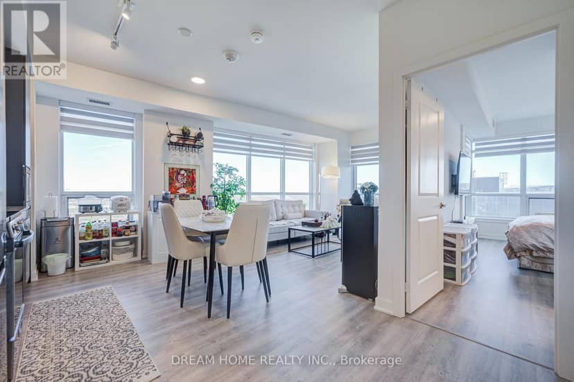 3407 - 30 Upper Mall Way — photo 6 of 30