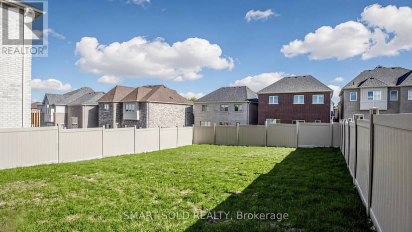 8 Slater Court, East Gwillimbury, photo 2