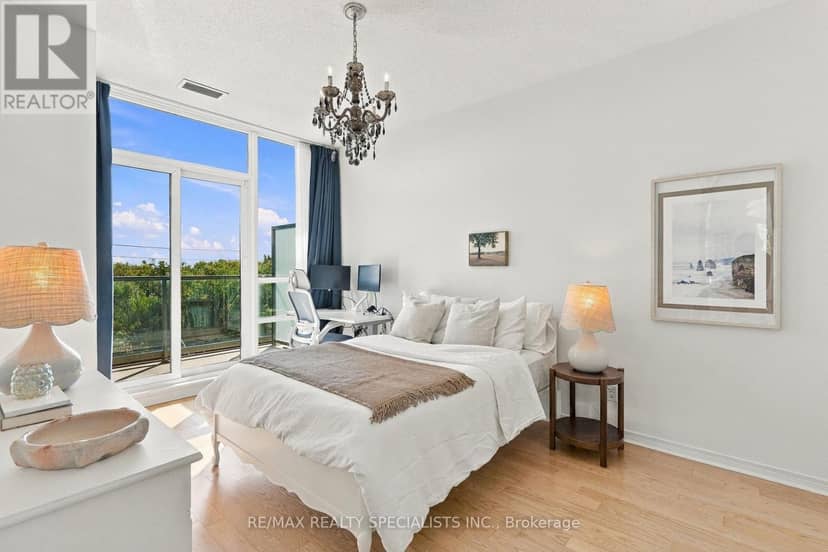 308 - 2230 Lake Shore Boulevard W — photo 19 of 40
