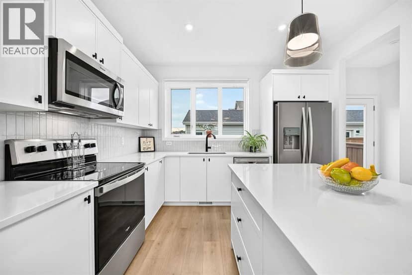 85 Heirloom Way SE, Calgary, photo 6