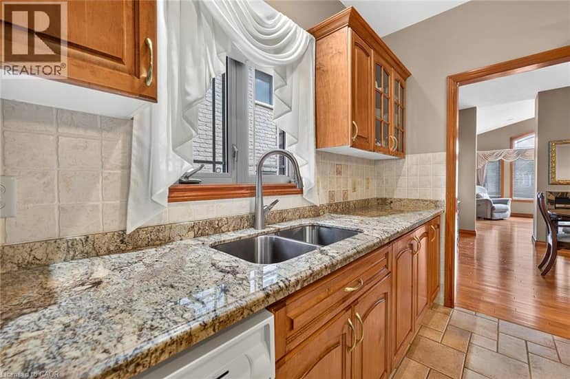 219 JACQUELINE Boulevard — photo 23 of 40