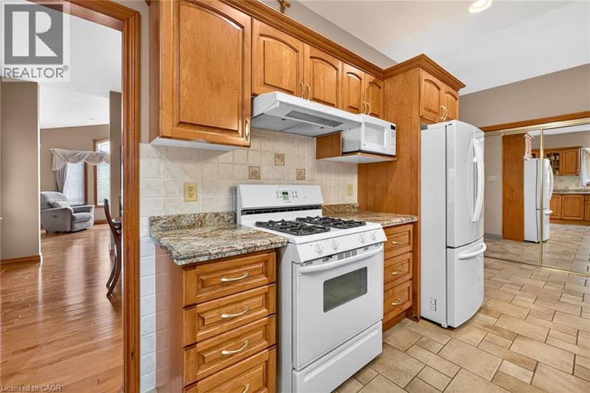219 JACQUELINE Boulevard — photo 19 of 40