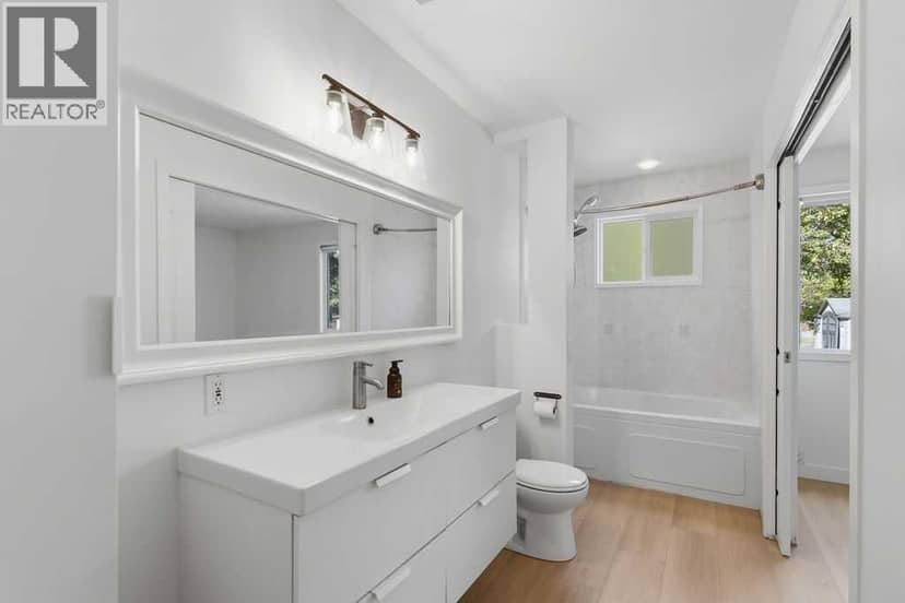 148 Cantrell Drive SW — photo 11 of 35