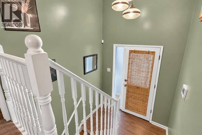3620 Dover Ridge Drive SE, Calgary, photo 3