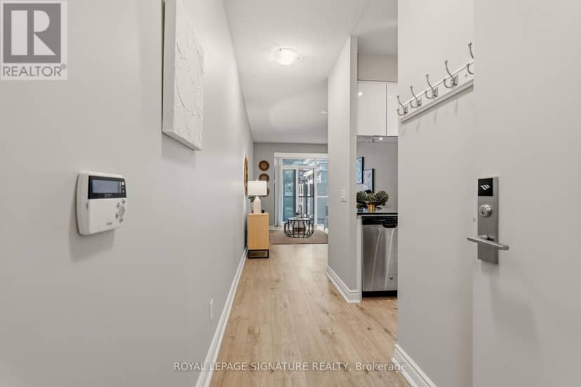 330 - 80 Marine Parade Drive, Toronto, photo 6
