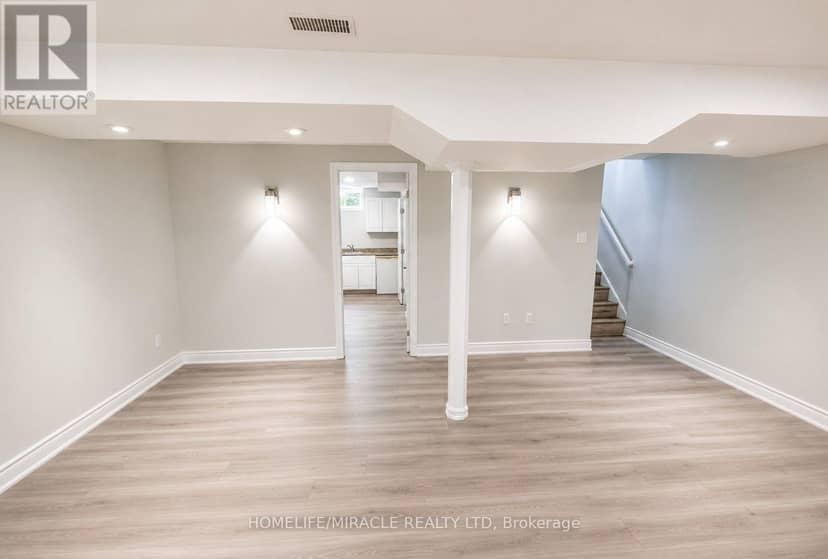 67 Livingstone Street W — photo 15 of 18