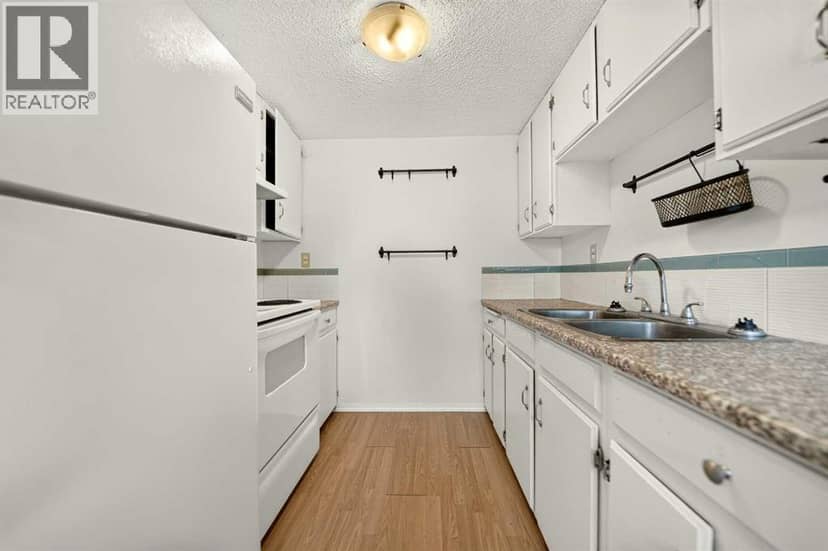 53, 55 Lemoyne Crescent W, Lethbridge, photo 8