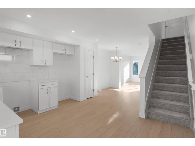13123 214 ST NW — photo 11 of 29