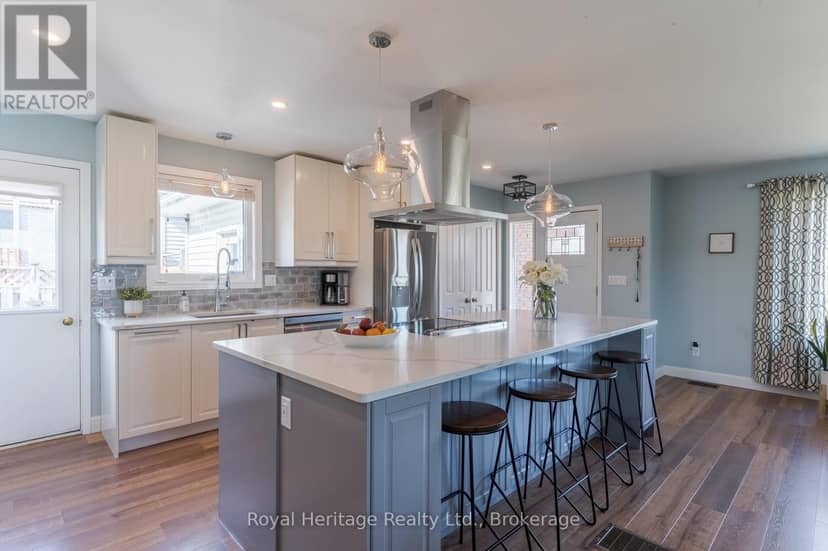 25 Hewson Drive — photo 9 of 40