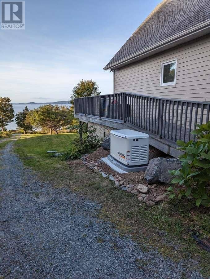 368 Lakeshore Drive, Irish Cove, photo 2