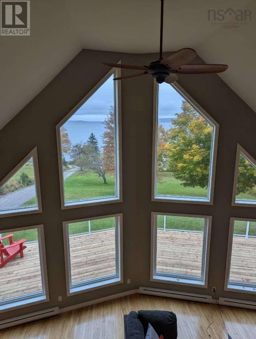 368 Lakeshore Drive — photo 22 of 24