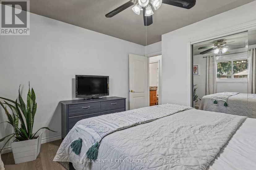 68 Lois Avenue — photo 35 of 40