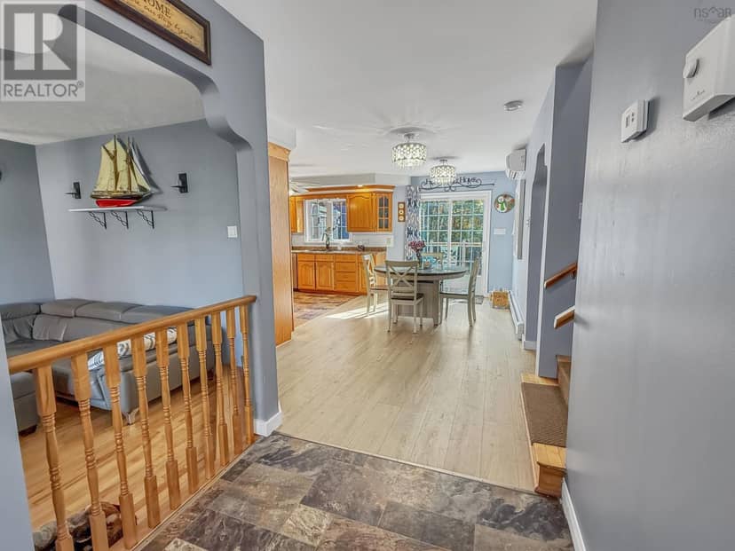 30 Westview Drive — photo 4 of 40