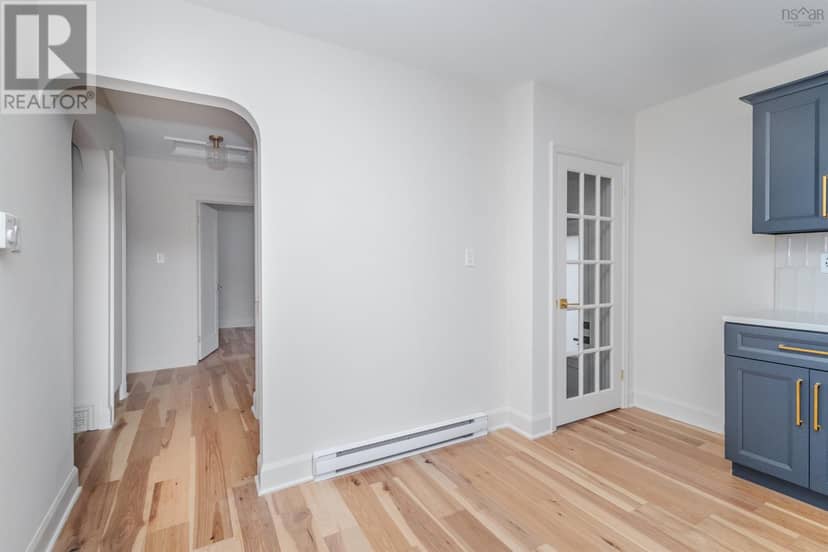 19 louisa Street — photo 15 of 34