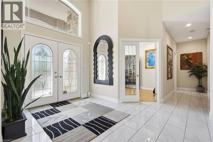 1194 HUNT CLUB Road — photo 8 of 40
