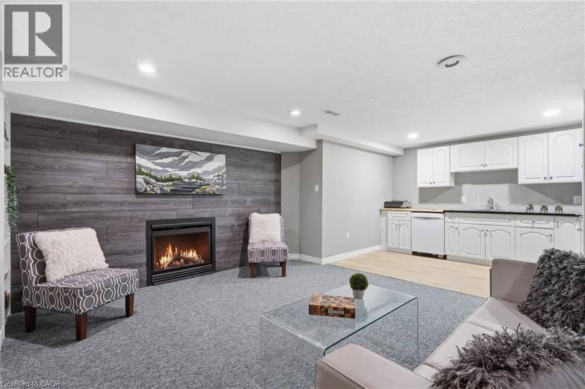 1194 HUNT CLUB Road — photo 30 of 40