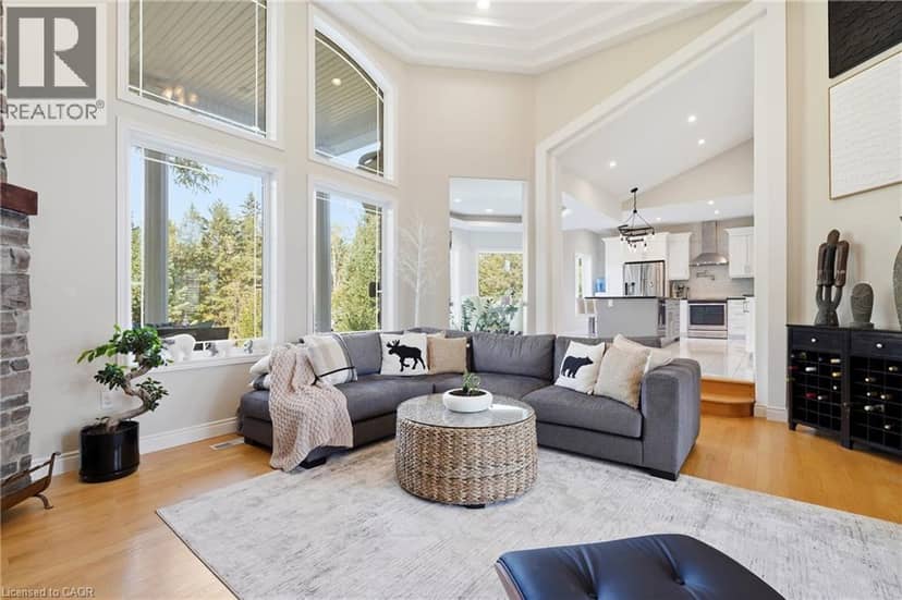 1194 HUNT CLUB Road — photo 12 of 40