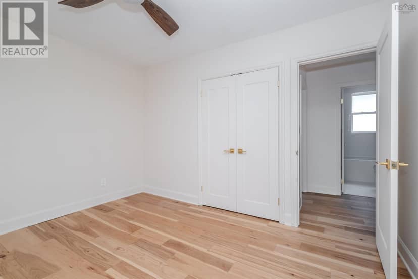 19 louisa Street — photo 22 of 34