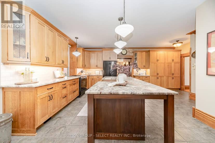 10072 Argyle Street — photo 16 of 40