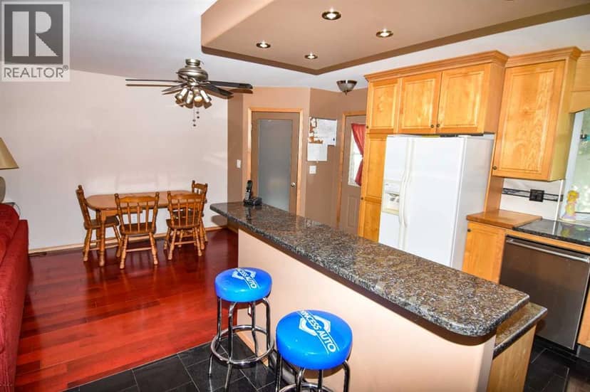 6151 Penworth Road SE, Calgary, photo 6