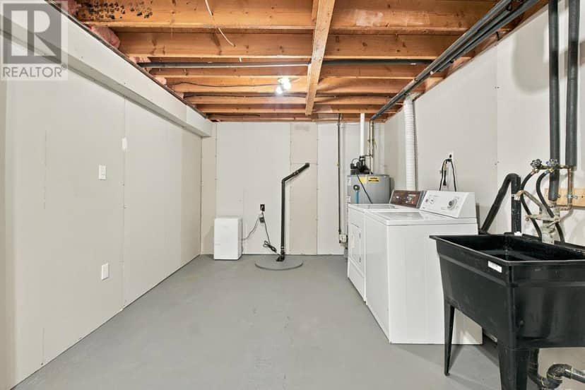 82 River RD — photo 34 of 40