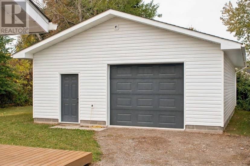 82 River RD — photo 38 of 40