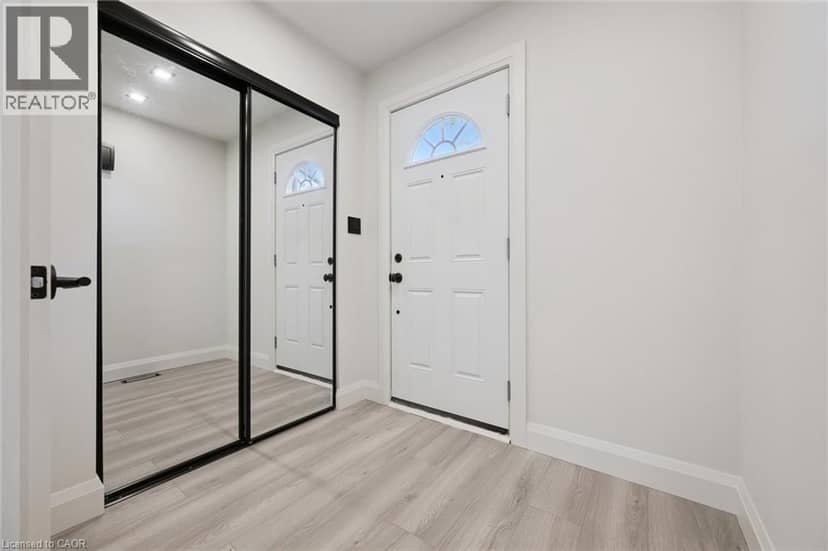 5475 LAKESHORE Road Unit# 107, Burlington, photo 3