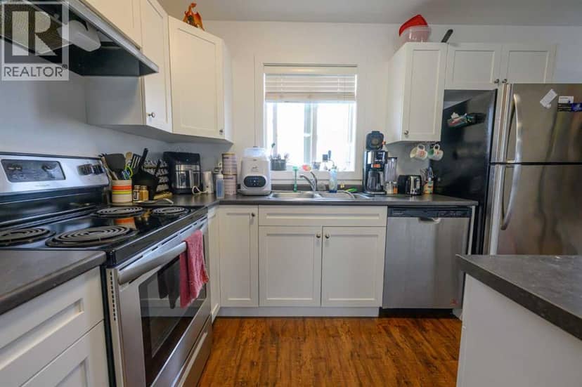 9507B 112 Avenue, Clairmont, photo 7