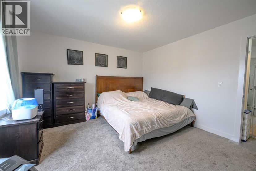 9507B 112 Avenue — photo 9 of 19