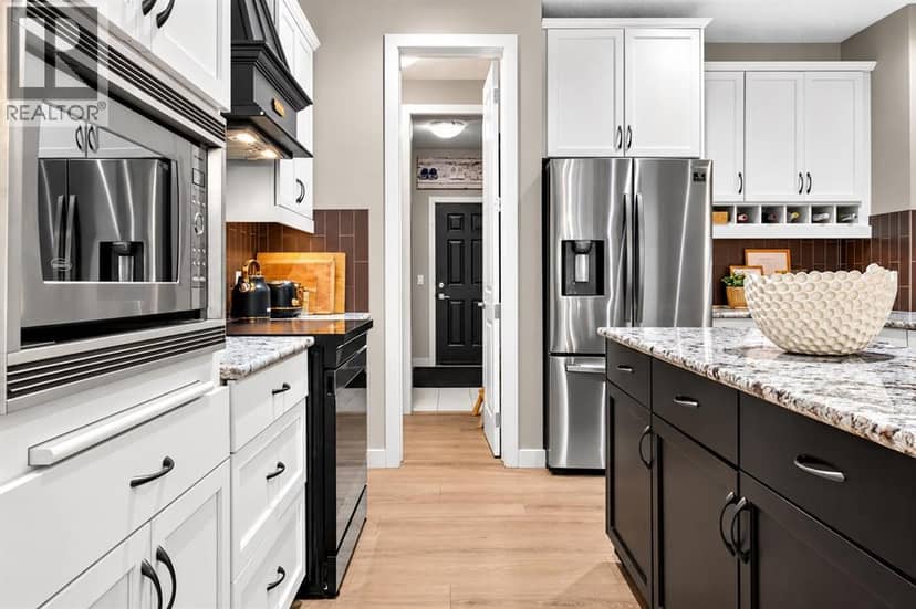 260 Cranarch Common SE — photo 9 of 40