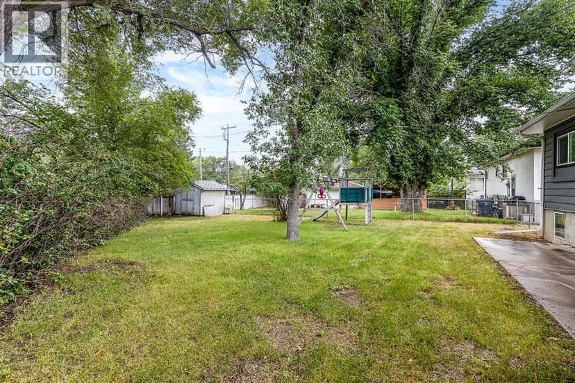 337 4 Street SW — photo 35 of 37