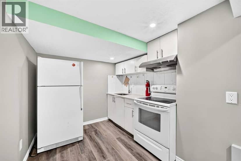 144 Hawkdale Close NW — photo 31 of 40