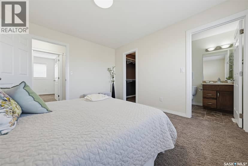 139 Denham CRESCENT — photo 15 of 37