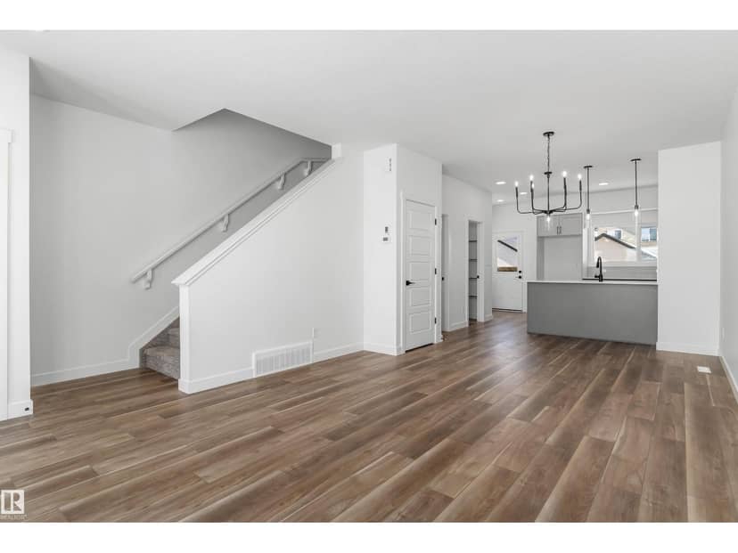 4566 Warbler Lo NW, Edmonton, photo 3