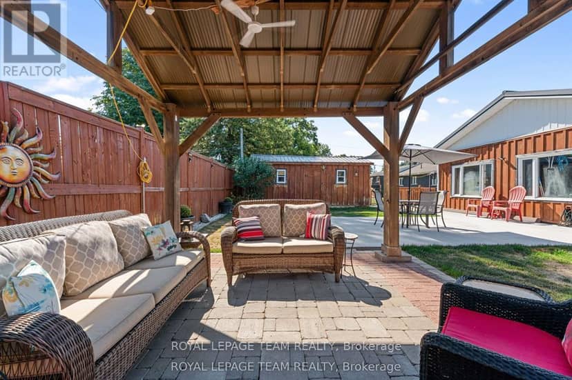 565 Dufferin Street W, North Dundas, photo 4
