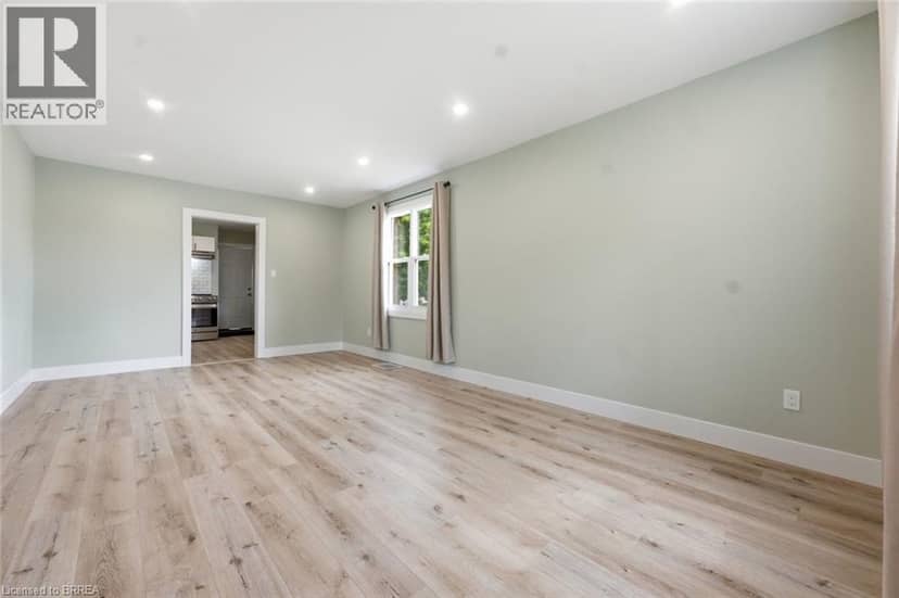 249 CLARENCE Street — photo 17 of 32