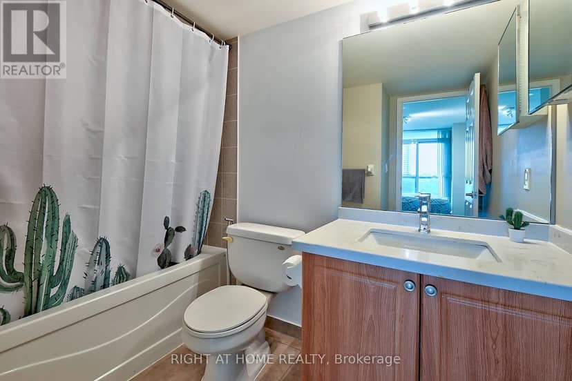 1612 - 68 Grangeway Avenue — photo 21 of 28