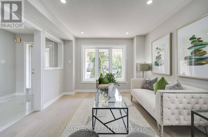 32 Brockman Crescent — photo 10 of 34