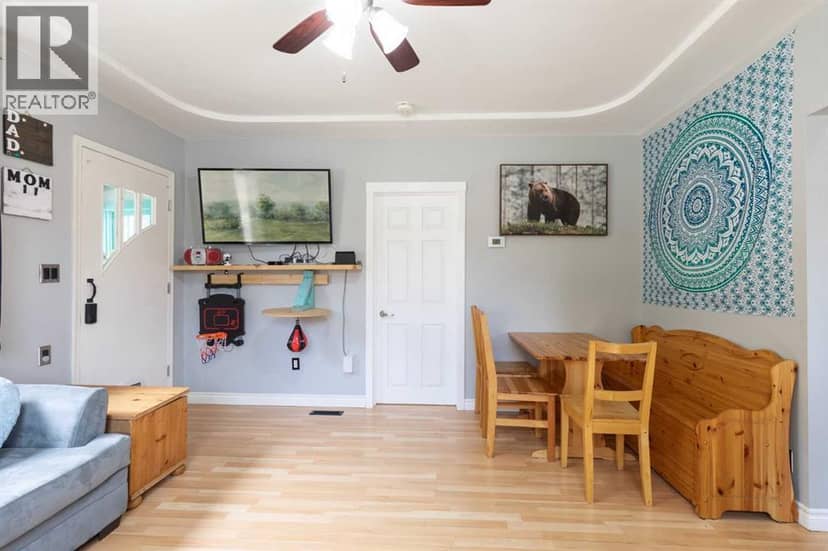 1178 Queen Street SE, Medicine Hat, photo 8