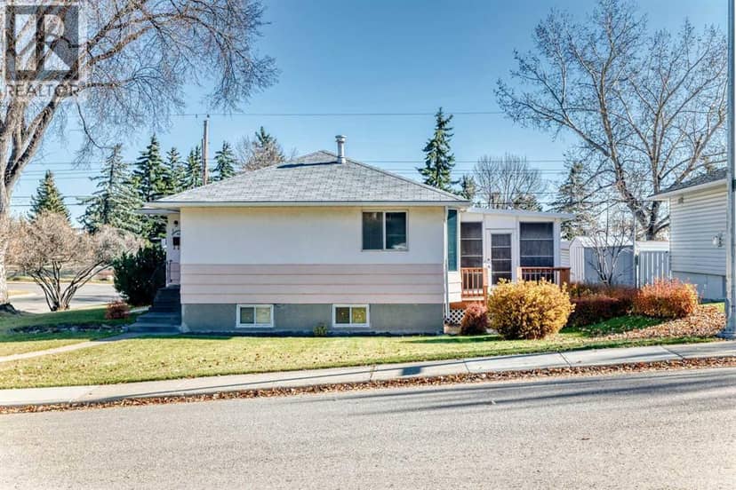 3 Croydon Road NW, Calgary, photo 3