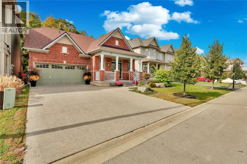 8541 SWEET CHESTNUT Drive, Niagara Falls